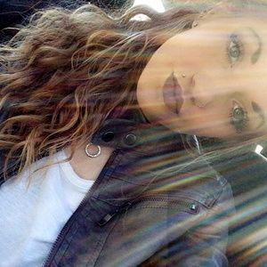 Meet your Posher, Erika